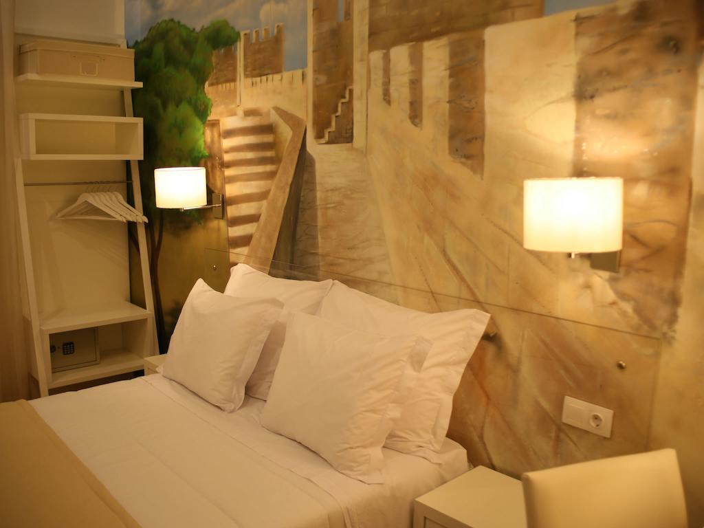 Small Double Room,1215871492:JPEG